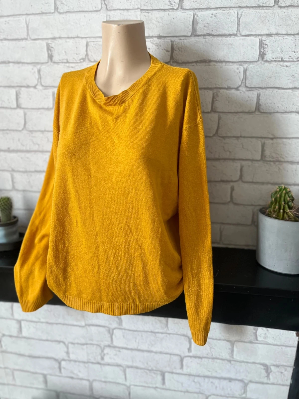 Pull fin Kiabi – Taille 40 – Jaune moutarde – bon état – photo 2
